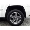 Image 24 : E6 --  2009 JEEP PATRIOT LIMITED 4X4, White, 210290 KM