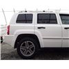 Image 34 : E6 --  2009 JEEP PATRIOT LIMITED 4X4, White, 210290 KM