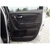 Image 52 : C3 --  2014  GMC ACADIA SLE, Silver, 259631 KM
