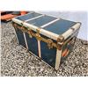 Image 2 : Large Blue & Brass Travel Chest with key