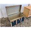 Image 3 : Large Blue & Brass Travel Chest with key