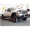 Image 8 : G1 --  2002 FORD F250 SUPER DUTY EXT CAB 4X4, White, 251629 KM