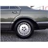 Image 25 : H4 --  1985 MERCEDES 500SE, Green, 218256 KM