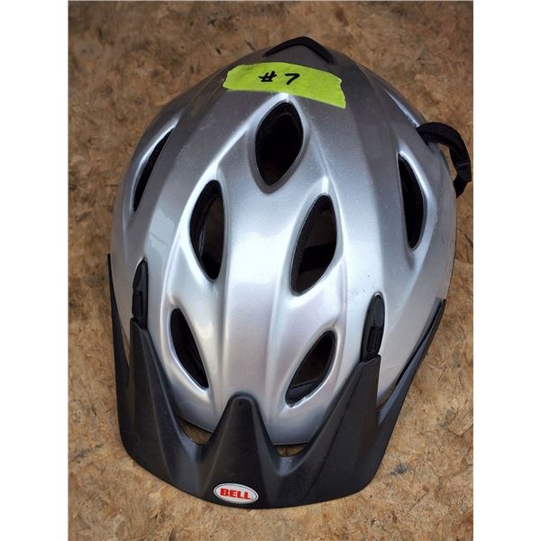 New "Bell"  Adult Bicycle Helmet