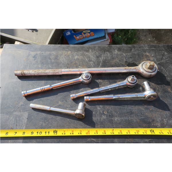 Lot of 5 Ratchets