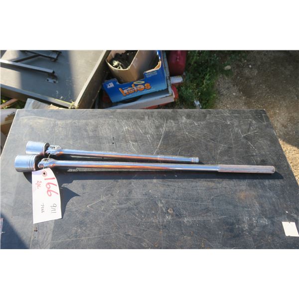 (2) 1/2" Breaker Bars