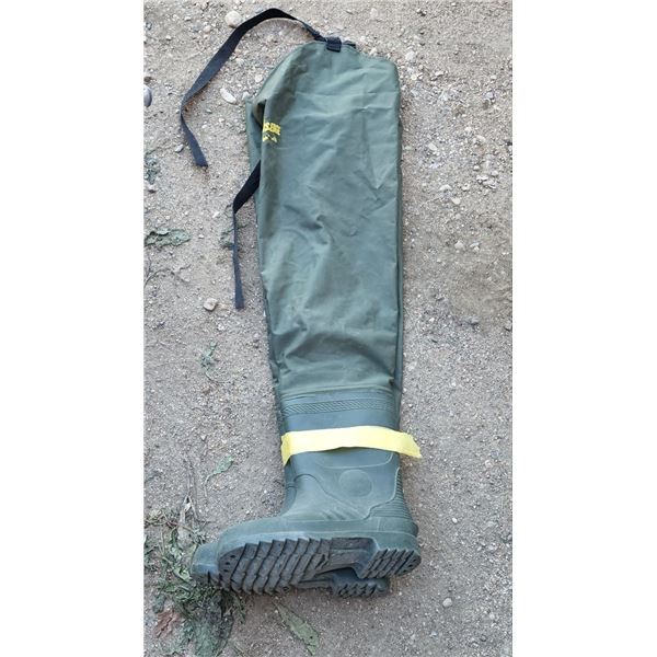 "Waders Edge" Size 10 Hip Waders with Boots