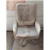 Image 1 : Vintage Beige Fabric Computer Chair