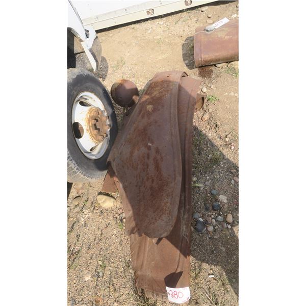 Misc. ford model A or T fenders , one has a headlight.