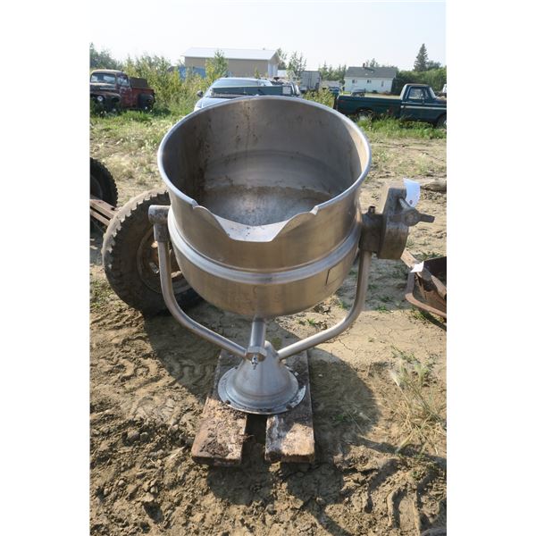 Large Aluminum Mixer, Crank Handle is Damaged