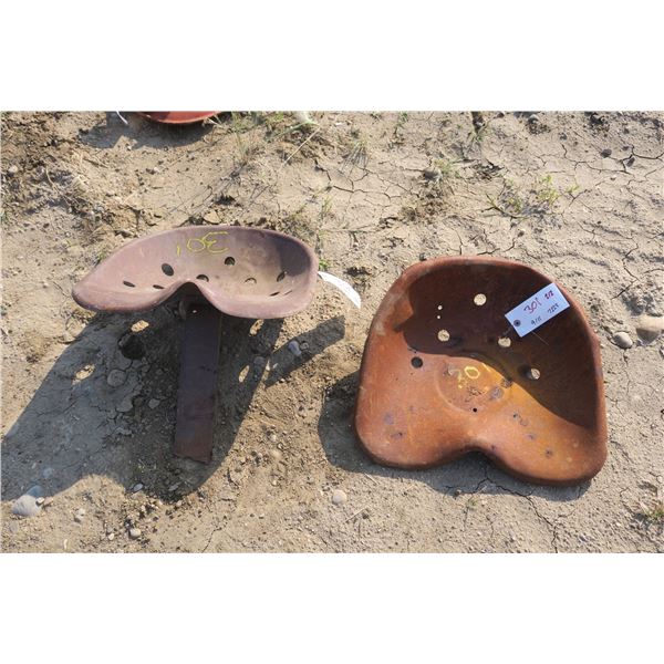 2 Tractor Seats
