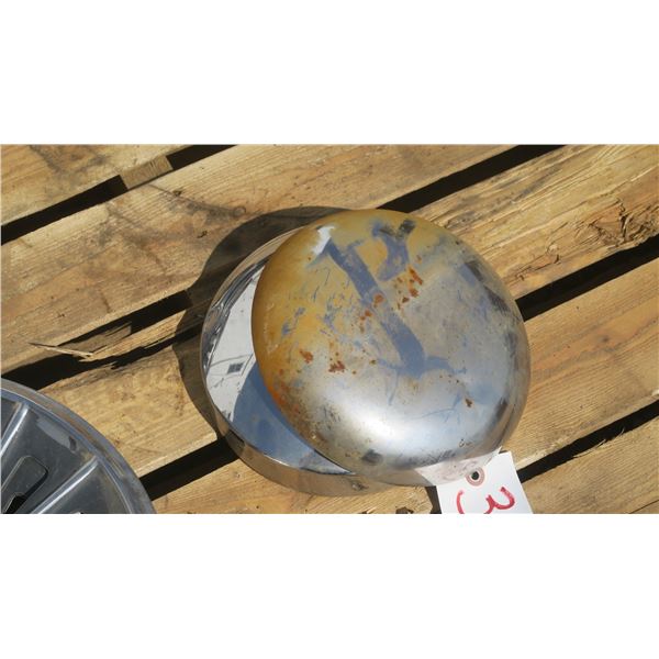 2 misc. moon style hub caps, chrome.