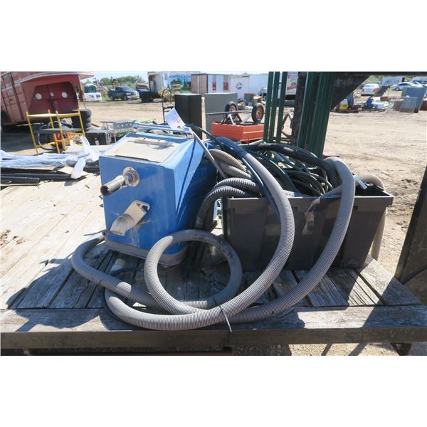 Carpet/Upholstery Cleaner w/ Accessories - Untested