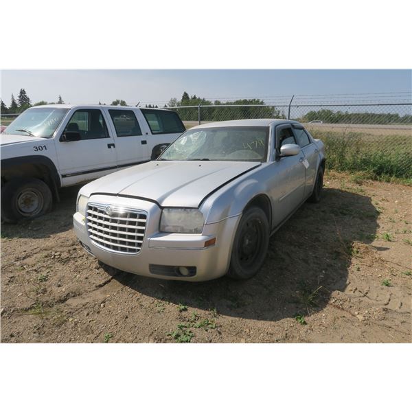 2006 Chrysler 300 2C3KA53G86H127972 (Has Keys) Sold As Is