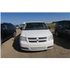 Image 2 : 2010, DODGE GRAND CARAVAN SE - 2D4RN4DE9AR446146 - (No Keys) Sold As Is