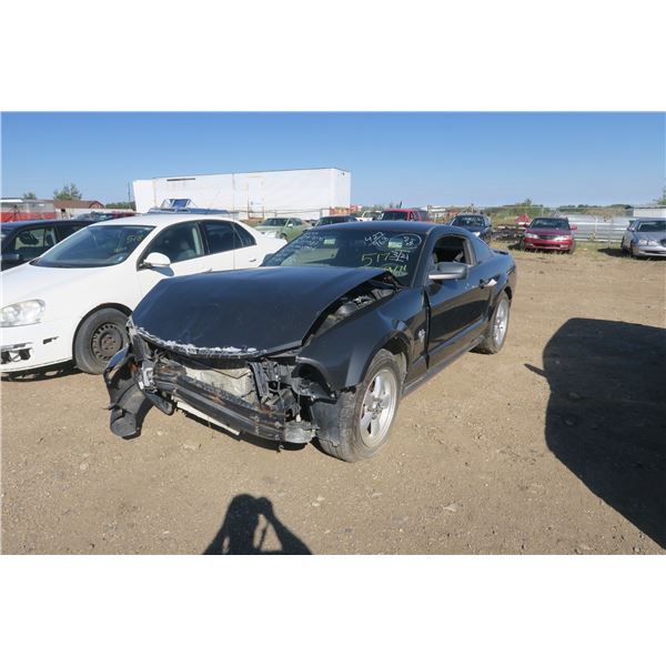 2009 Ford Mustang 2DR 1ZVHT80N295133781 - (Has Keys) Sold As Is, Salvage  - needs both inspections
