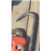 Image 3 : Misc. tools, pipe wrench, 2 crowbars, heel grip straps