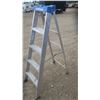 Image 2 : 5 ft Alum step ladder