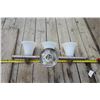 Image 3 : 3 Bulb Bathroom Light