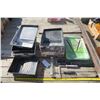Image 1 : Paint Trays & Rollers