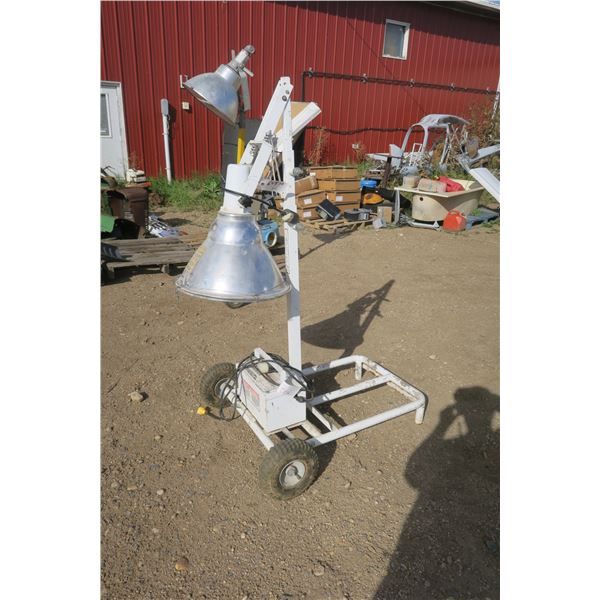 Portable 1000w Tower Light - white