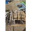 Image 1 : 3 Shovels