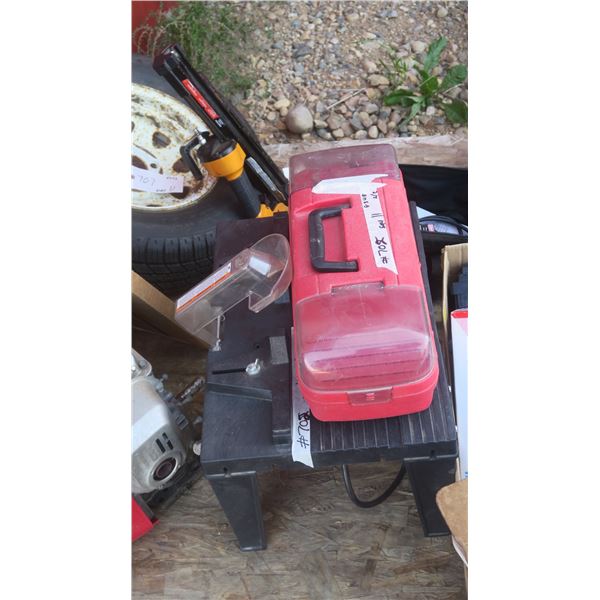 mini mastercraft router table with tool box