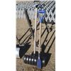 Image 1 : black snow shovel & ice chipper