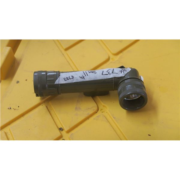 Fulton MX-212/U Military flashlight, green