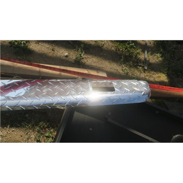 DeeZee side rail covers 07-13 6.5ft Chevy Silverado (Not GMC)