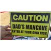 Image 3 : 2 rectangle tin signs for man cave