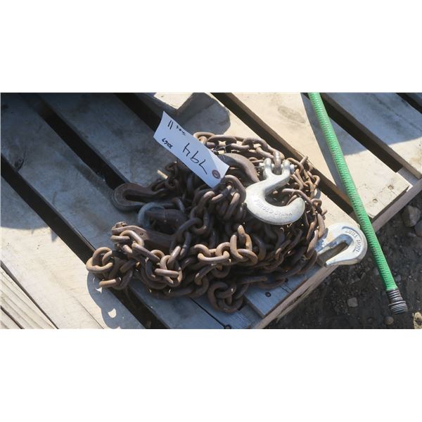 lot of tow chains, various sizes