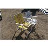 Image 2 : 2 Yard Chairs