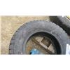 Image 4 : Single tire BF Goodrich rugged trail T/A LT265/70R17