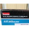 Image 3 : Makita 18V LXT Sub-Compact 1/2" Driver Drill Kit XFS11R1B New in Box
