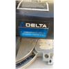 Image 2 : DELTA 10 INCH COMPOUND MITER SAW