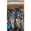 Image 8 : TRAY OF TOOLS, TAPE MEASURES, TOOL BELT