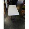 Image 2 : LIFETIME 4 FT ADJUSTABLE HEIGHT TABLE