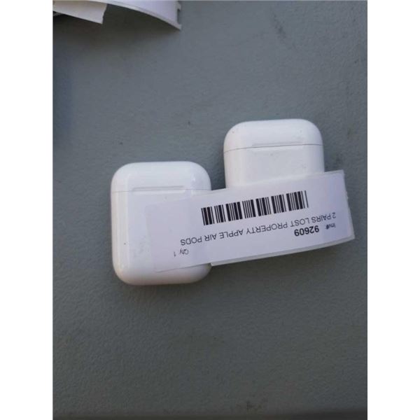 2 PAIRS LOST PROPERTY APPLE AIR PODS WITH CHARGING CASES