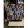 Image 2 : 2 TRAYS OF CDS