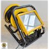 Image 1 : PORTABLE WORK LIGHT W/ EXTENTION CORD ROLL