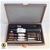 Image 1 : DELUXE GUN CLEANING KIT IN WOOD BOX