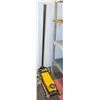 Image 1 : BLACK & YELLOW 3-1/4 TON FLOOR JACK