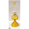 Image 1 : VINTAGE LAMPLIGHT FARMS OIL LAMP 19" TALL