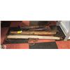 Image 1 : LOT OF ANTIQUE HORSE HANES