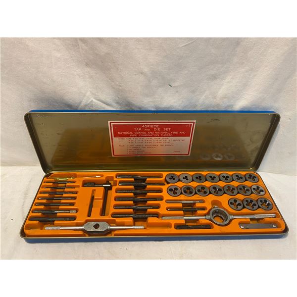 Tap and die set