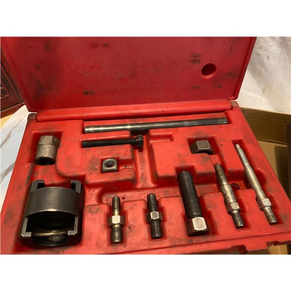 Power steering pump / alternator pulley remover installer