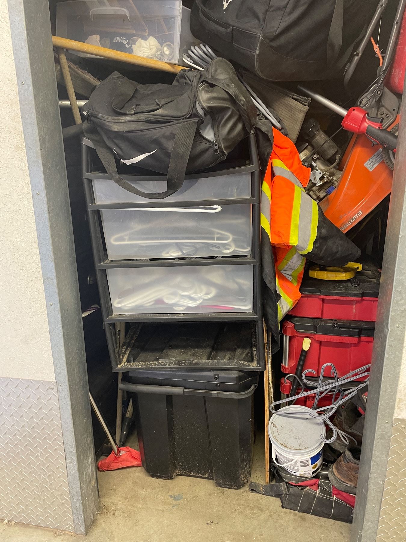 Storage Locker Contents Vernon BC Locker GB26