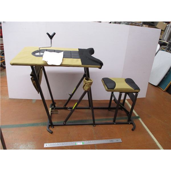 *Deluxe shooting bench