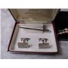 Image 2 : Signet sterling silver cufflinks tie clip with pearl necklace